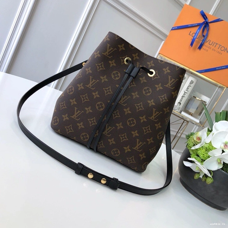 WIS LOUIS NÉONOÉ VUITTON 0314